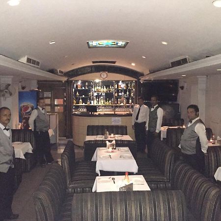 لوديانا Hotel Greens المظهر الخارجي الصورة