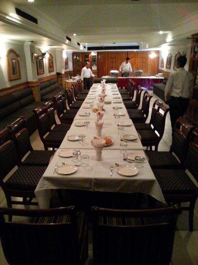 لوديانا Hotel Greens المظهر الخارجي الصورة